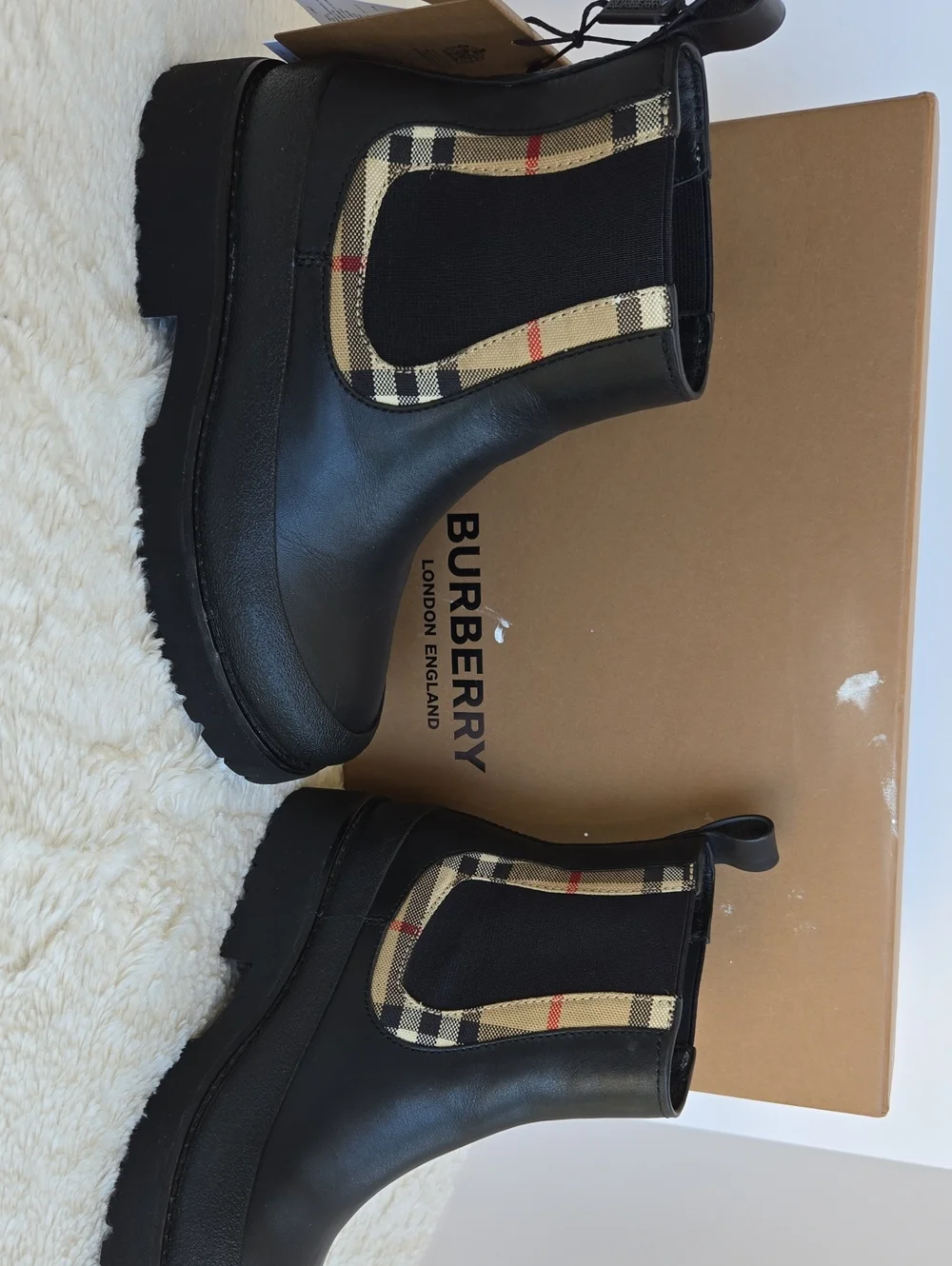 NWT Burberry Kids Vintage Check Detail Leather Chelsea Boots Black EU 32/ US 1 Y